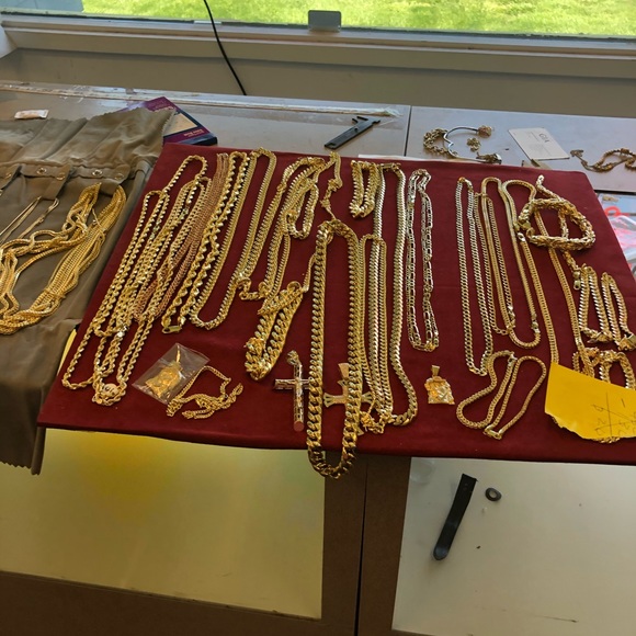 10 kt pink gold ,diamond stud earrings .55 CT’s - Picture 8 of 16